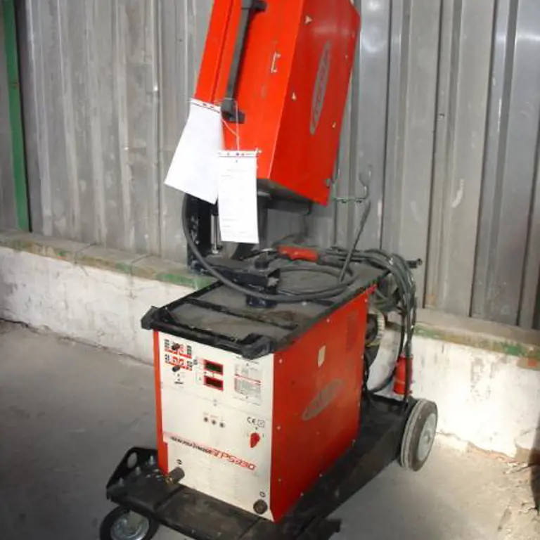 Schweissmaschine Fronius TPS 330